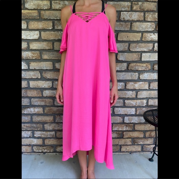 Jennifer Lopez Cold Shoulder Dress - Picture 12 of 13